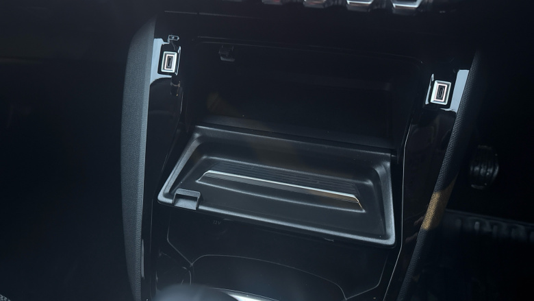 Peugeot 208 1.2 PureTech 100 Allure 5dr Petrol Hatchback